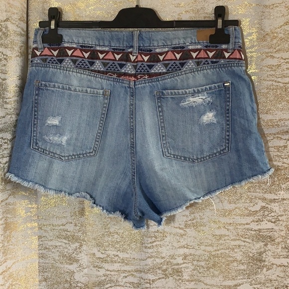 GARAGE Light Blue Wash High Waisted Distressed Festival Short Jeans Size 11 - Picture 5 of 11